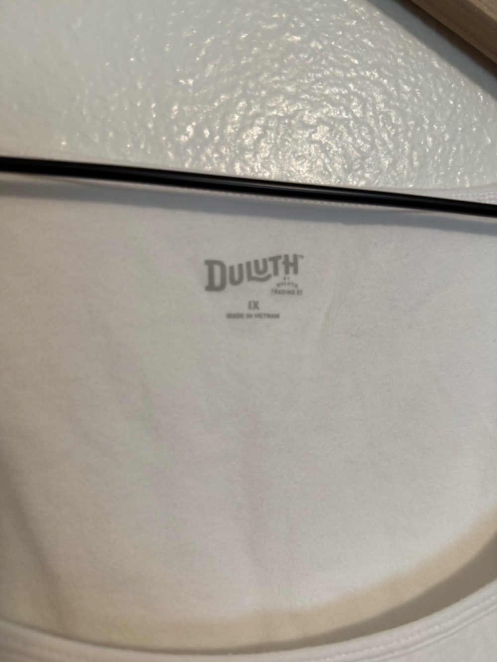 Duluth - No-Yank Wireless Built-In Bra White Scoop Neck Stretch Tank Top - 1X - Picture 4 of 10